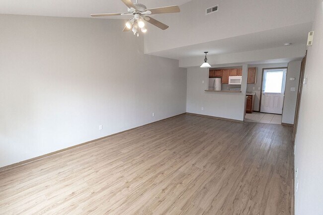 Foto del edificio - 3609-3611 Zinnia Dr.