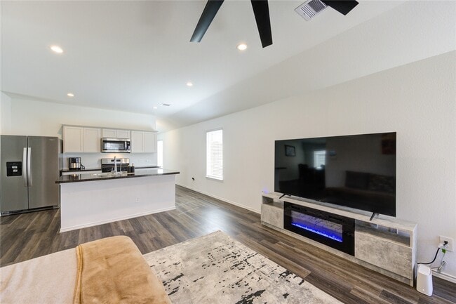 Foto del edificio - 5303 Creekstone Rise Ln