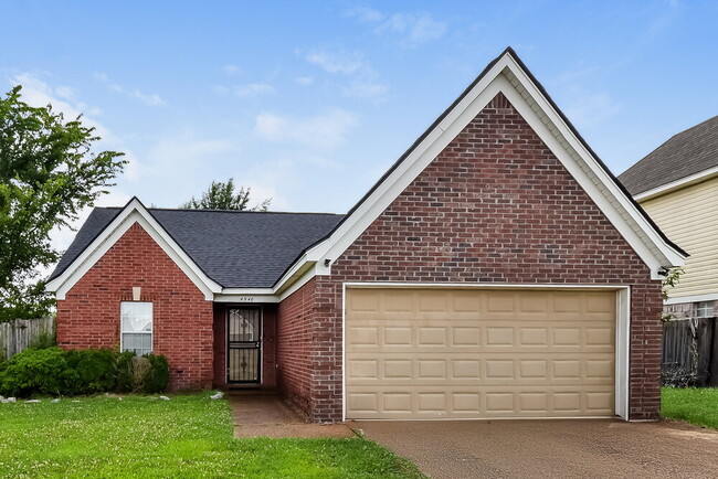 Building Photo - 4540 Longtree Ave