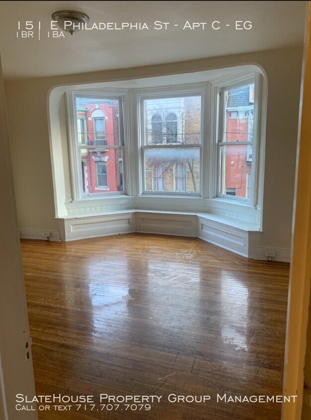 Amazing studio apt in an amazing location!! Apartment for Rent in
