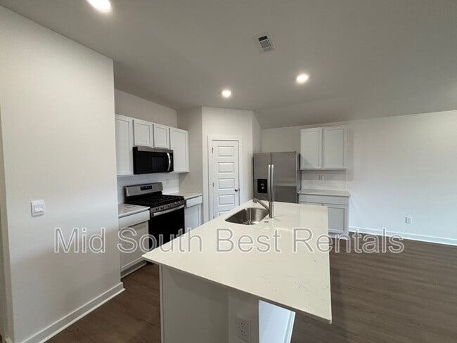 Building Photo - 3641 Wise Rd