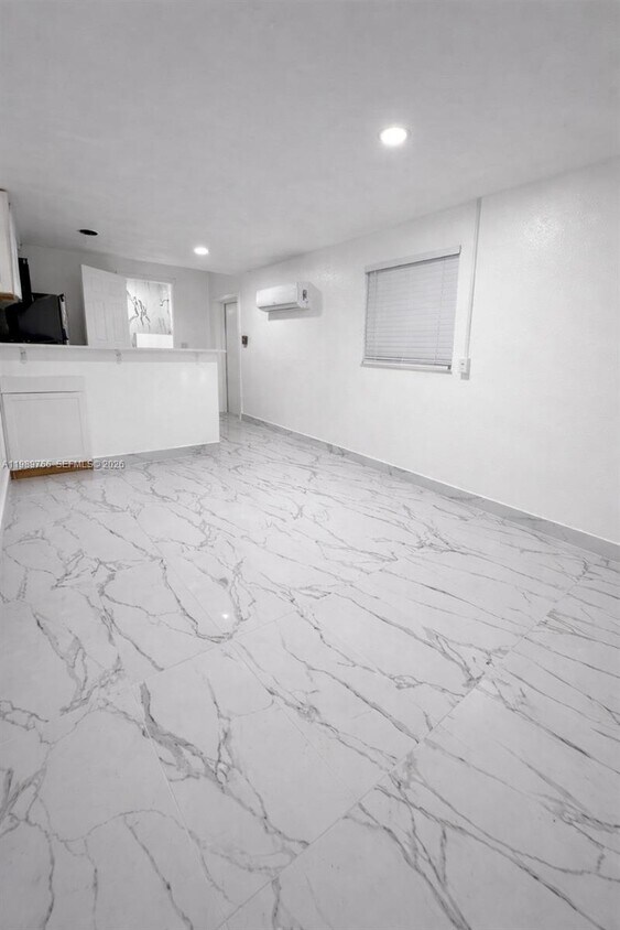 Foto del edificio - 3328 Wilson St