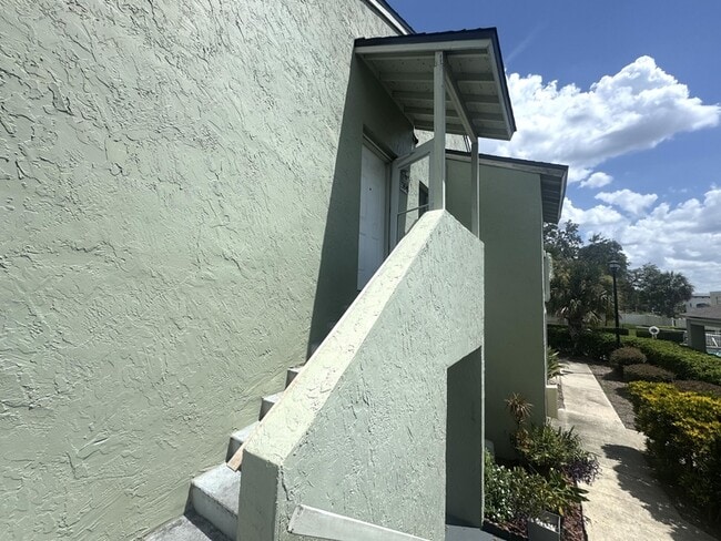 Building Photo - 5845 La Costa Dr