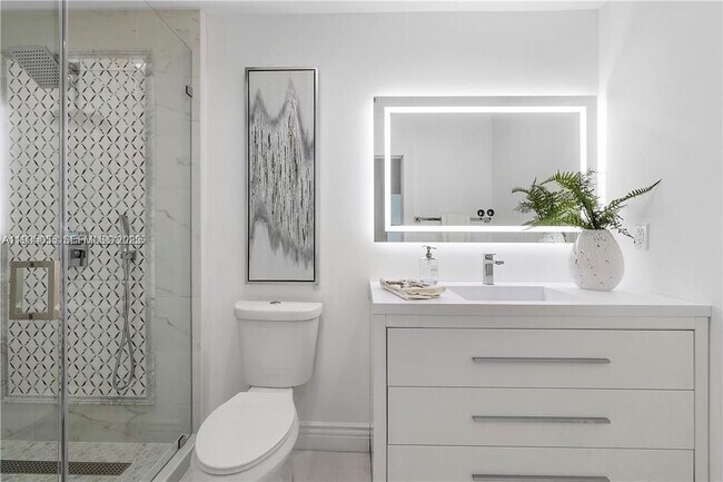 Building Photo - 224 E Acre Dr