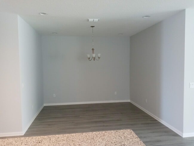 Building Photo - 5367 Golden Apple Dr