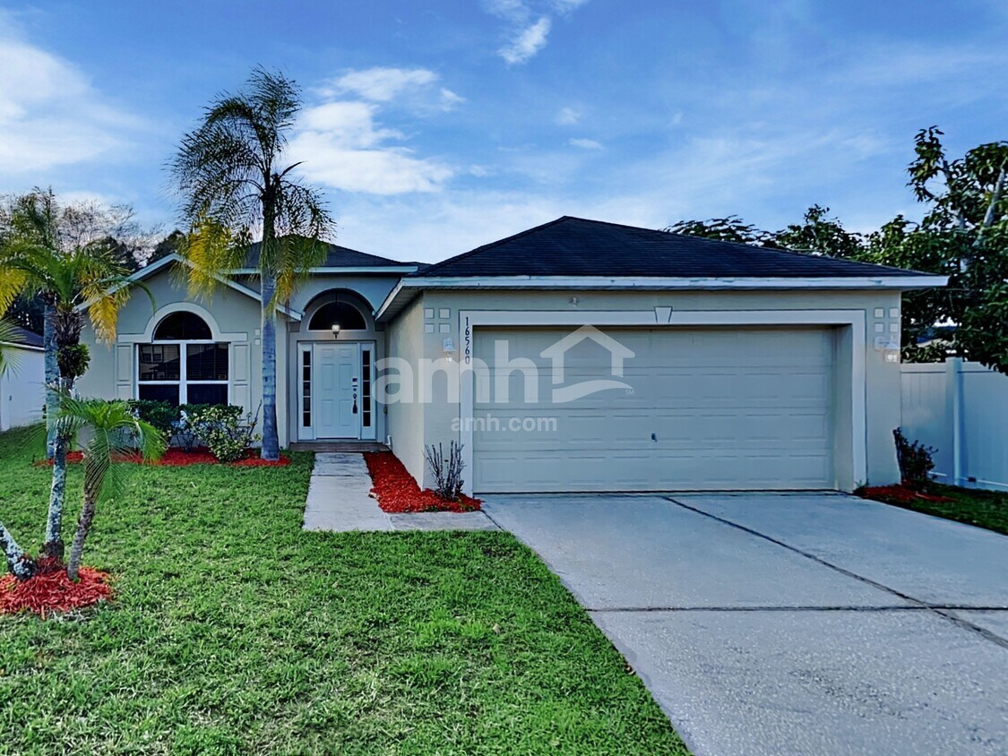 Primary Photo - 16560 Corner Lake Dr