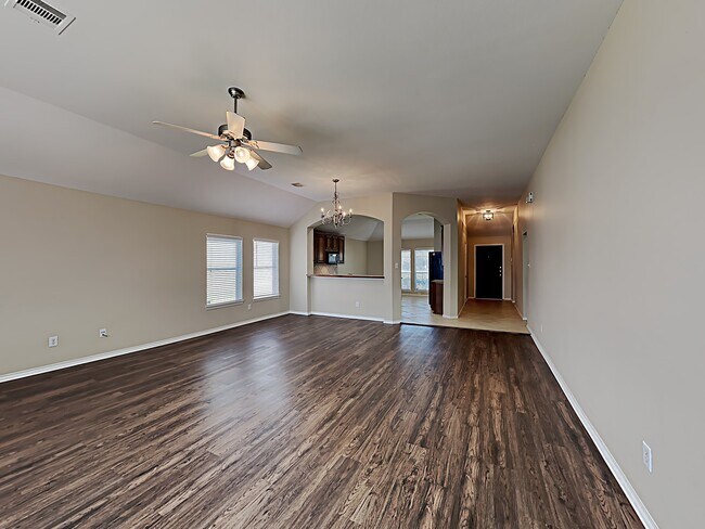 Foto del edificio - 16219 Lavender Creek