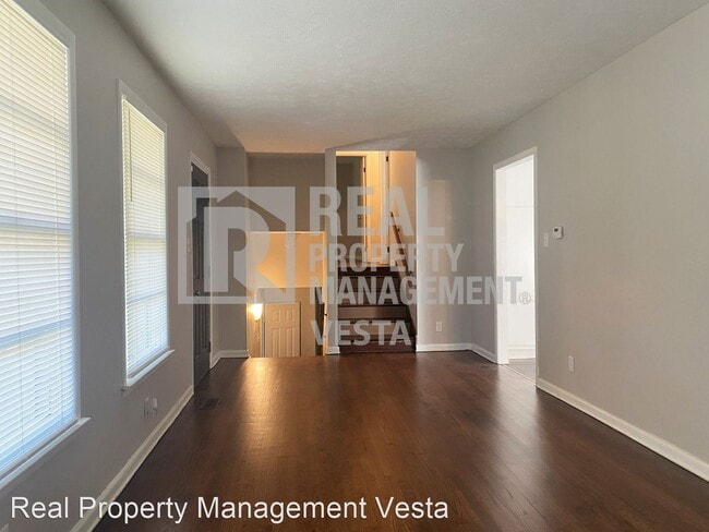 Building Photo - 5 br, 2 bath House - 4685 Sylvester Cir S