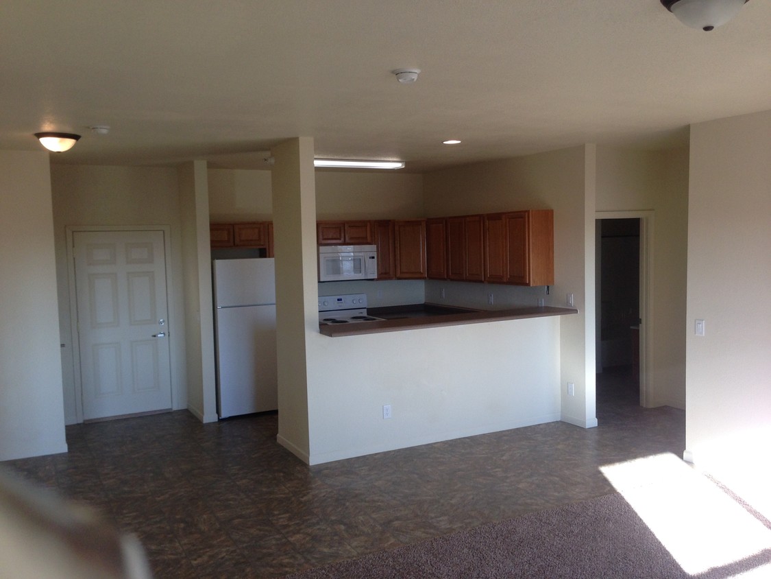 Building Photo - Parshall Apartments