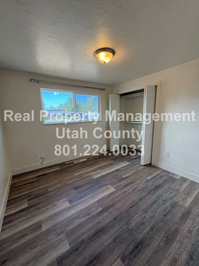 Building Photo - 715 E 1400 S