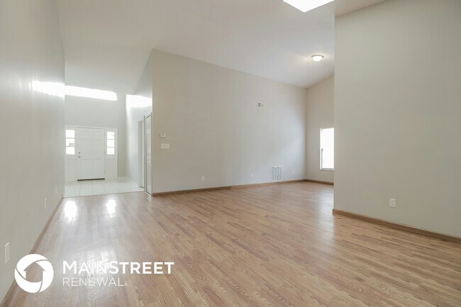 Building Photo - 1066 Covington St