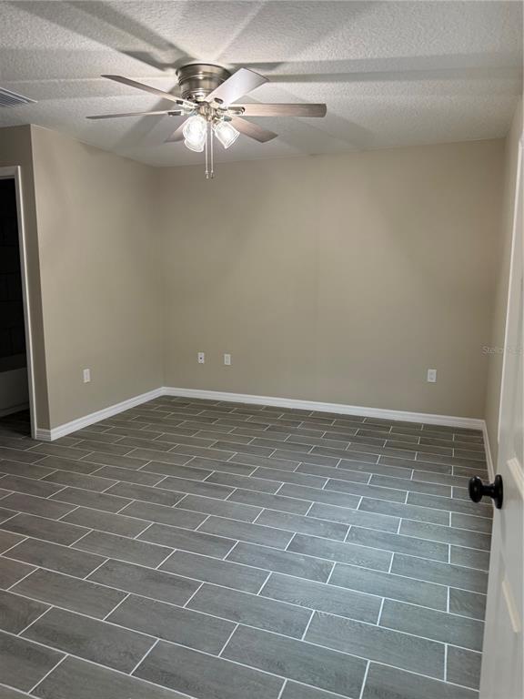 Foto del edificio - 7859 Juniper Rd