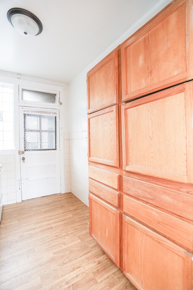 Foto del edificio - 4447 N Damen Ave