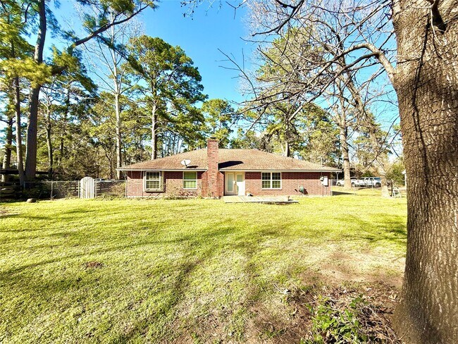 Foto del edificio - 13211 Clepper Dr