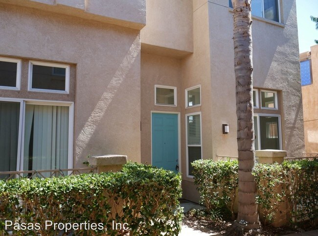 Foto del edificio - 1553-1553 Hornblend St