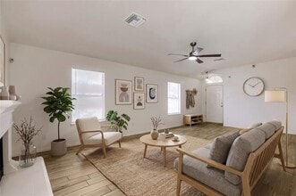 Building Photo - 14601 Montoro Dr