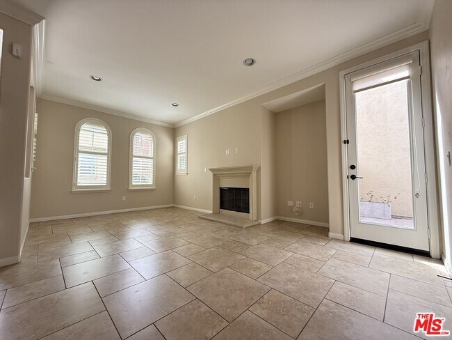 Building Photo - 1120 Columbia Trl