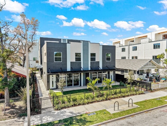 Photo - 336 14th St N Townhome