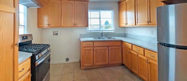 Foto del edificio - 210 S Bushnell Ave