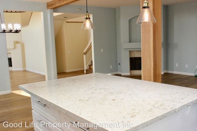 Building Photo - 3 br, 3 bath House - 1598 Caminito Solidago