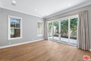 Foto del edificio - 1510 S Carmelina Ave