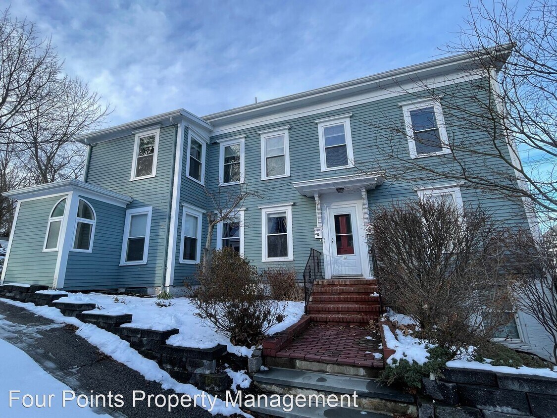 Primary Photo - 3 br, 1 bath House - 62 Market St - Unit B