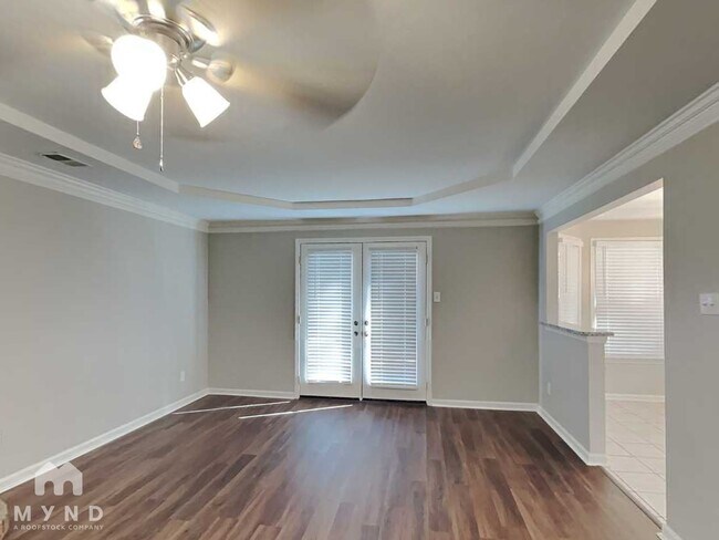 Foto del edificio - 3332 Nicholas Cove