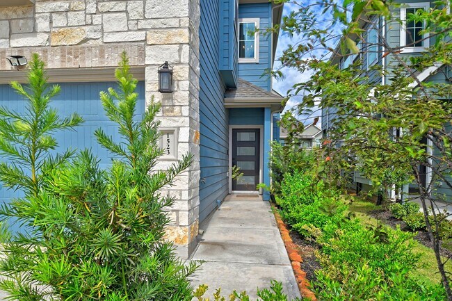 Foto del edificio - 1523 Cathedral Bend Drive