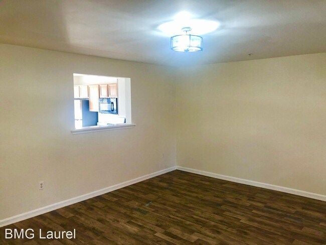 Building Photo - 3 br, 2.5 bath House - 13754 Palmetto Circle