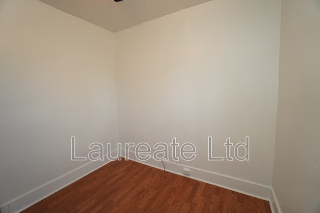 Foto del edificio - 2417 E 47th Ave