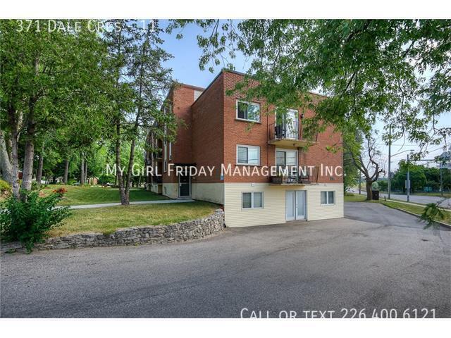 Building Photo - 371 Dale Crescent