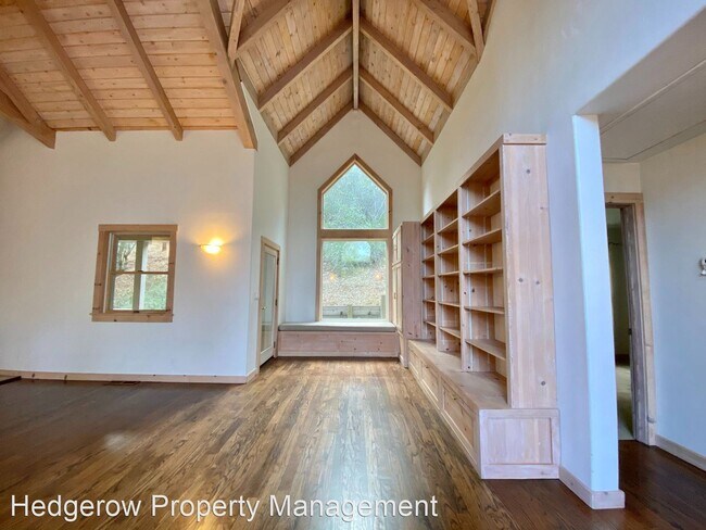Building Photo - 2 br, 1 bath House - 3233 Dry Creek Road