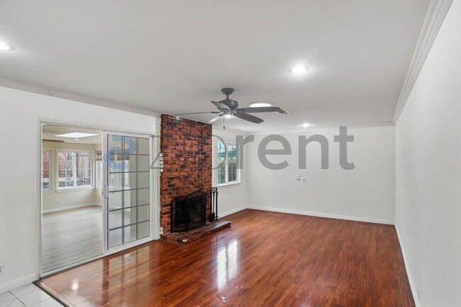 Foto del edificio - 3350 Denton Way