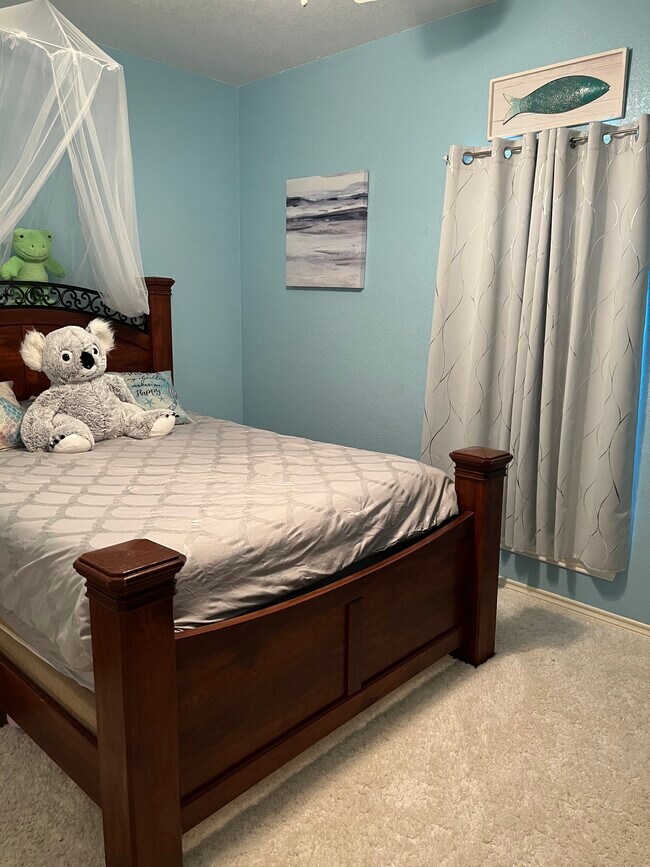 105 Abrego Circle Dr, Floresville, TX 78114 House Rental in