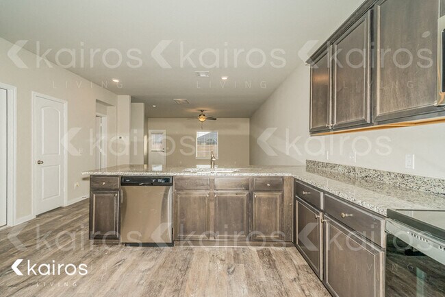 Foto del edificio - 1108 NW 6th St