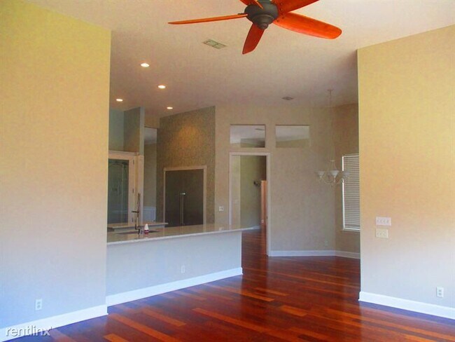 Building Photo - 5 br, 4 bath House - 340 S Mill View Way