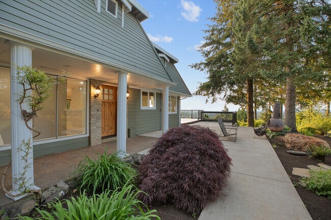 Building Photo - 1648 Sky Terrace SE