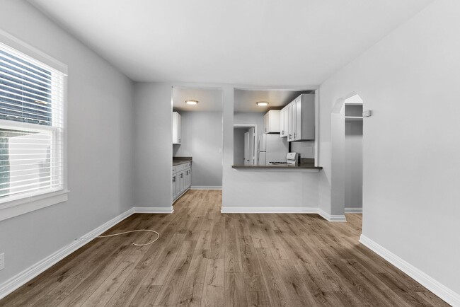 Foto del edificio - 935 N Washington Pl