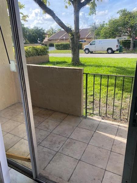 Foto del edificio - 10270 NW 35th St