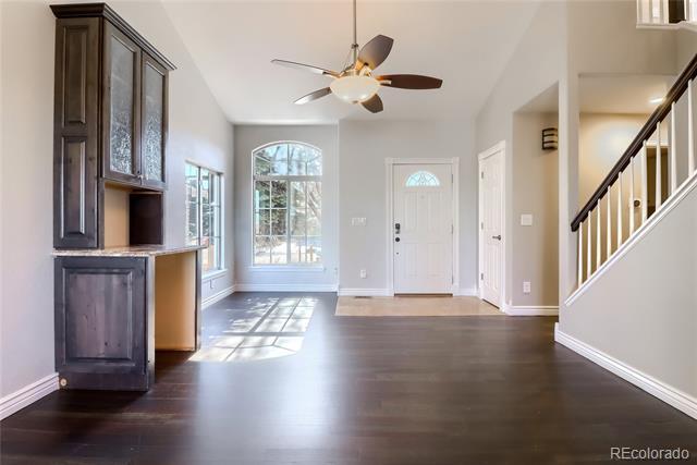 Building Photo - 16229 Hedgeway Dr