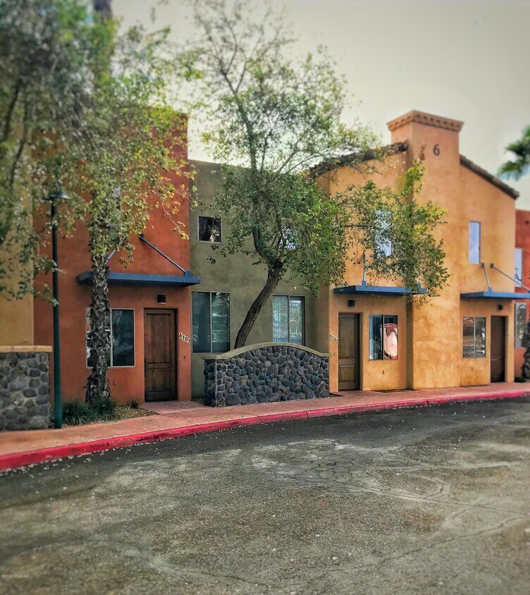 Foto principal - 446 N Campbell Ave