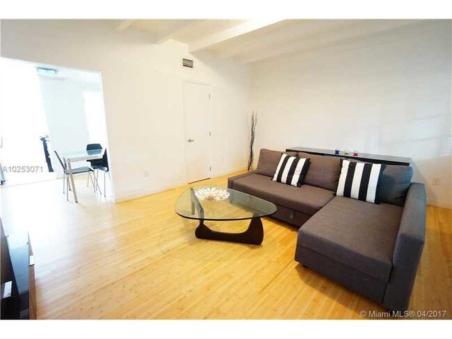 Foto del edificio - 3915 N Meridian Ave