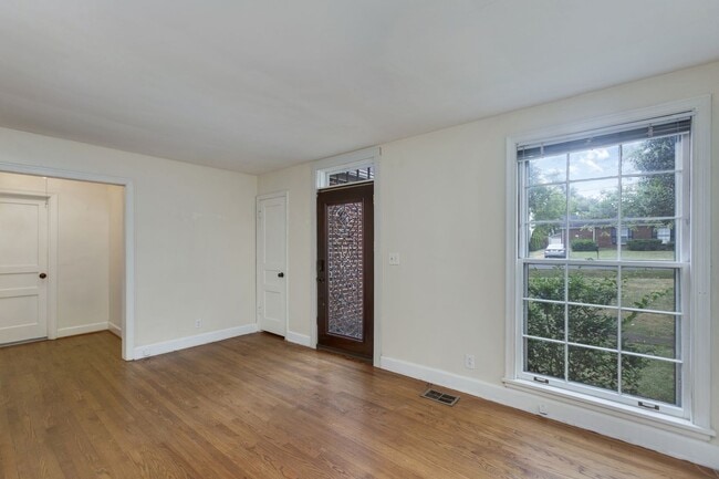 Building Photo - 3615 Wilbur Pl