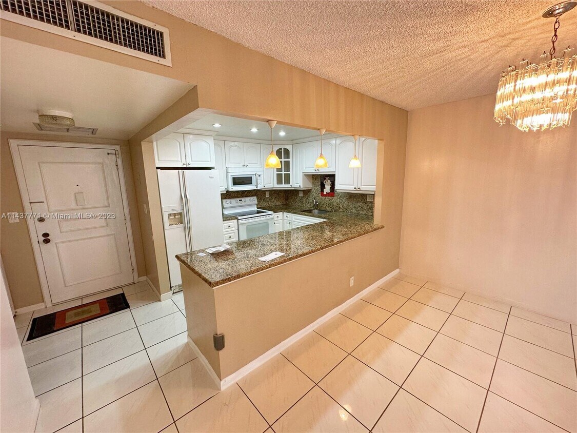 600 Three Islands Boulevard Unit 514, Hallandale Beach, FL 33009