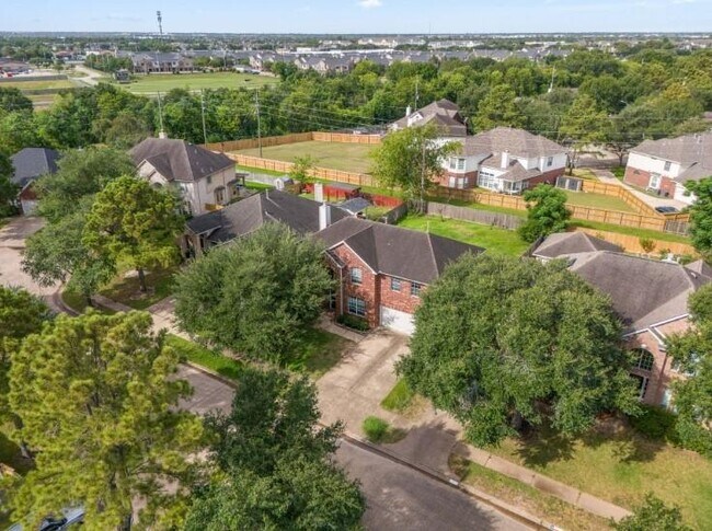 Foto del edificio - 6514 Sterling Canyon Dr