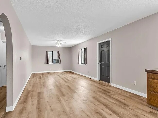Foto del edificio - 610 N Orchard Ave