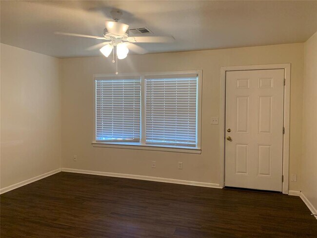 Foto del edificio - 3402 Classen Blvd
