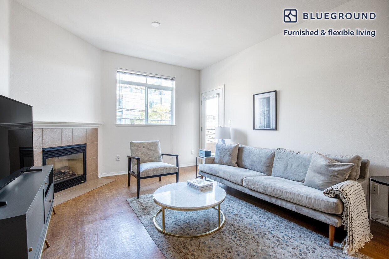 Foto principal - 4077 Glencoe Ave