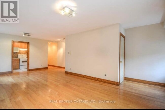 Building Photo - 128 Braemar Ave