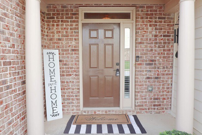 Foto del edificio - 3130 Haynes Park Dr